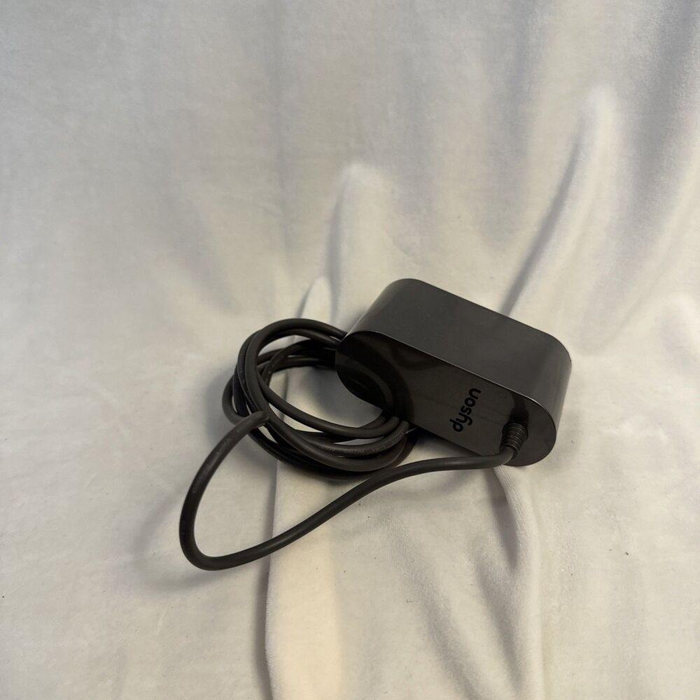 Dyson Battery Charger Adapter Class 2 Battery Model 217160-02
